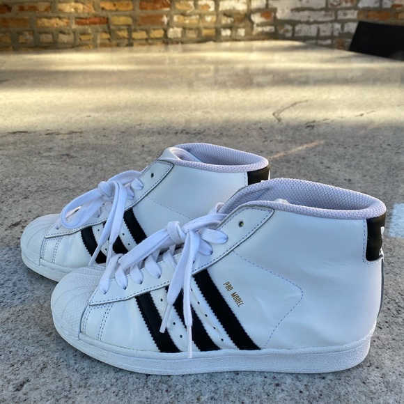 EXCELLENT CONDITION Adidas Pro-model leather high tops - Picture 6 of 13